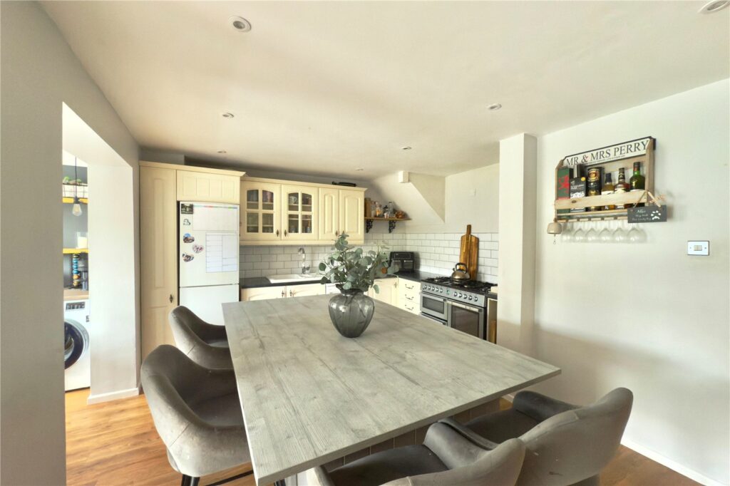Property Image_11