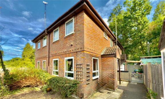 Northampton Close Image